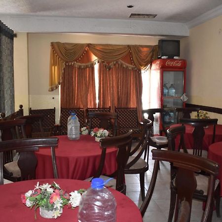 Hotel Regent Rawalpindi Bagian luar foto