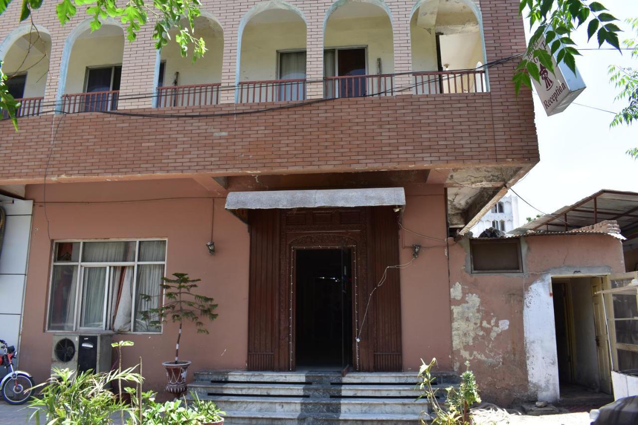 Hotel Regent Rawalpindi Bagian luar foto